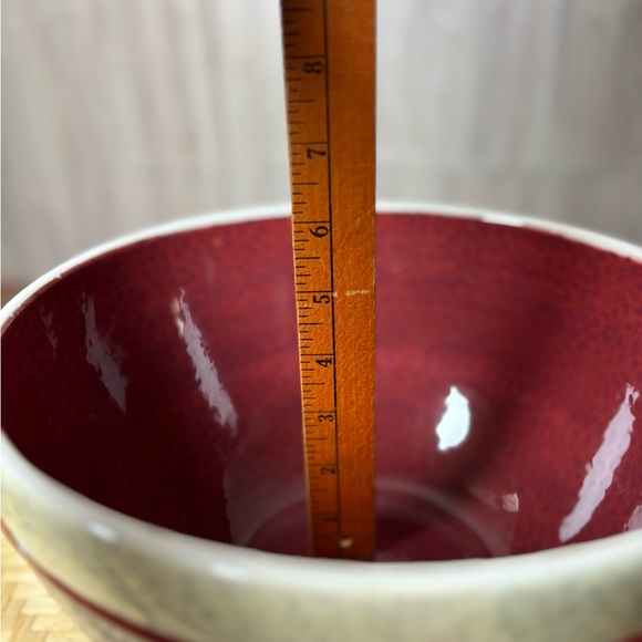 Elegant Blue and Red Star Ceramic Bowl - Picture 6 of 7